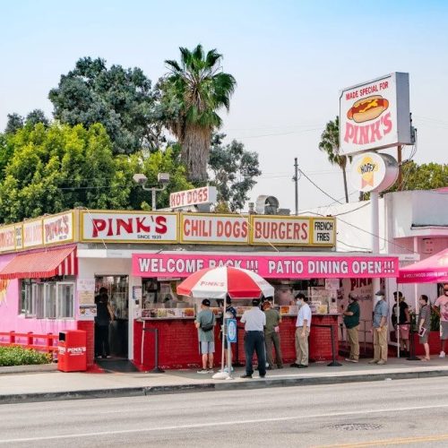 pinks-hot-dogs